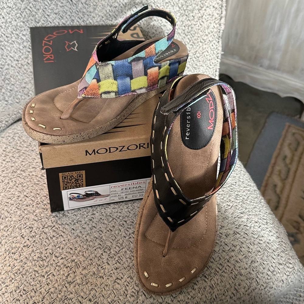Modzori reversible Feena sandals with low wedge. Twist to change. Size 8, $60 - Picture 2 of 7
